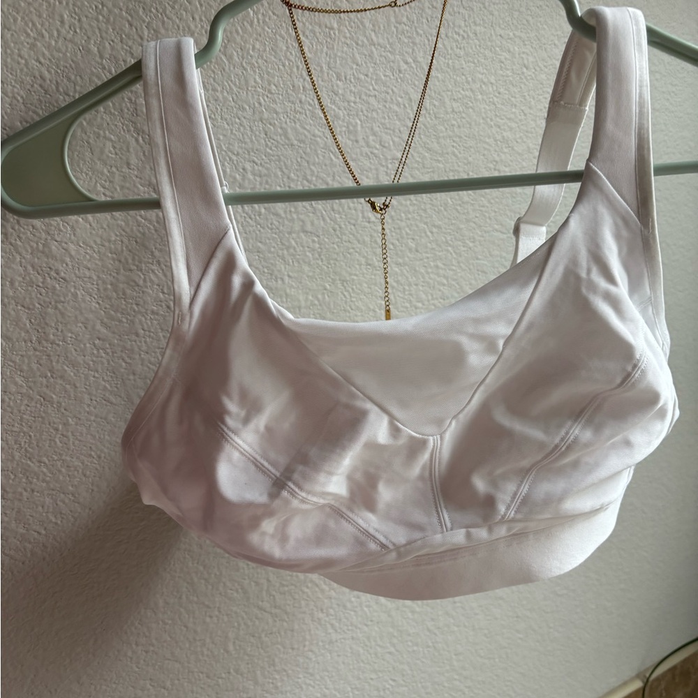 Athleta White Sports Bra 34C
